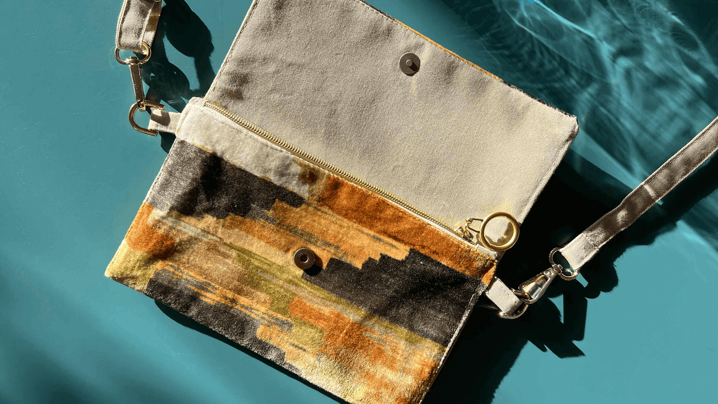 Clutch als Umhaengetasche DANA aus ausgemustertem gelben Polsterstoff