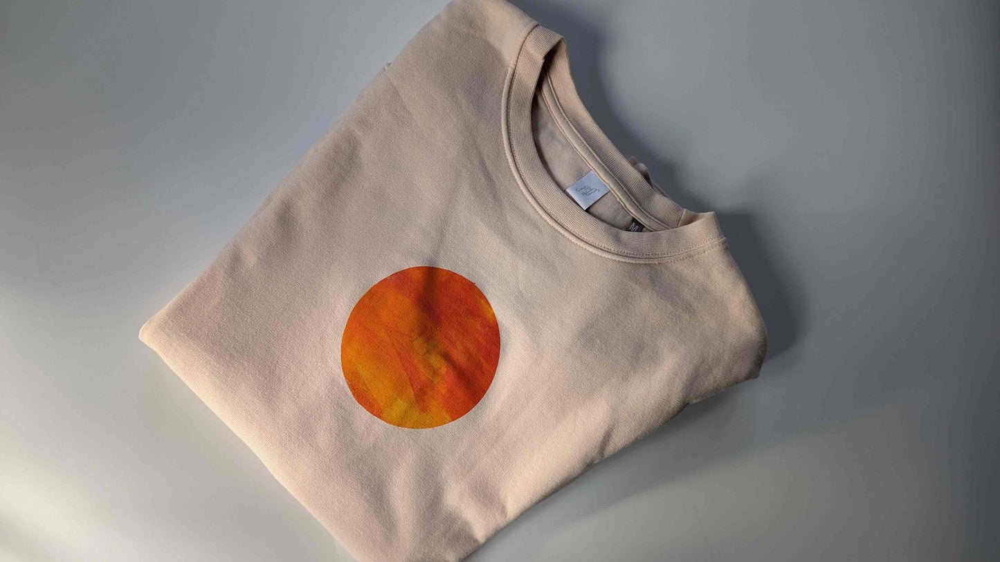 Hellrosa Unisex Pullover mit orange gelb verlaufendem Kreis, bedruckt mit Siebdruck