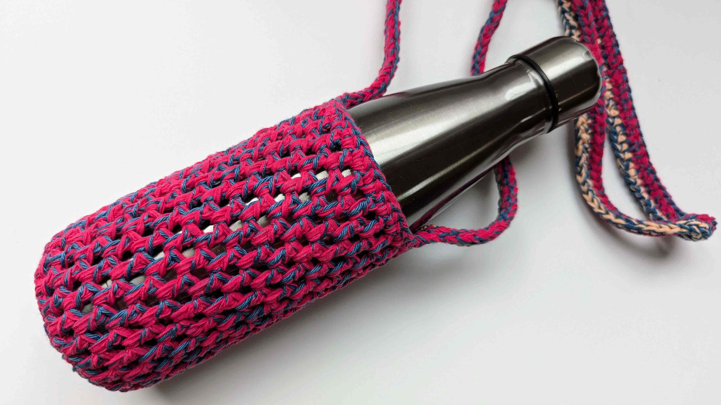 Roter Flaschenhalter mit blauen Akzenten CHRISTA