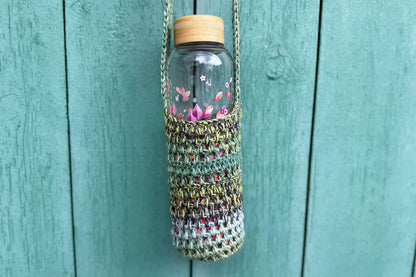 Gehäkelte Flaschentasche zum Umhängen CHRISTA