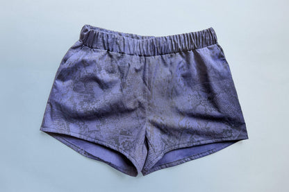 Kurze Hose Adam Snake Print in Blau – Vorderansicht