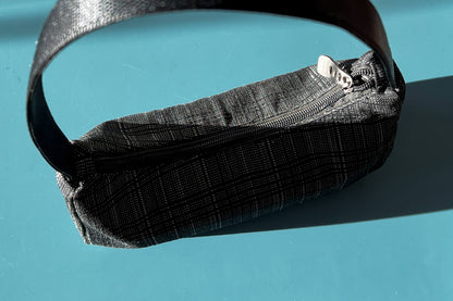 Schwarze Schultertasche LUCY